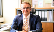 Dr. Albert W. Schultz - Geschäftsführer Dr. Albert W. Schultz - Geschäftsführer